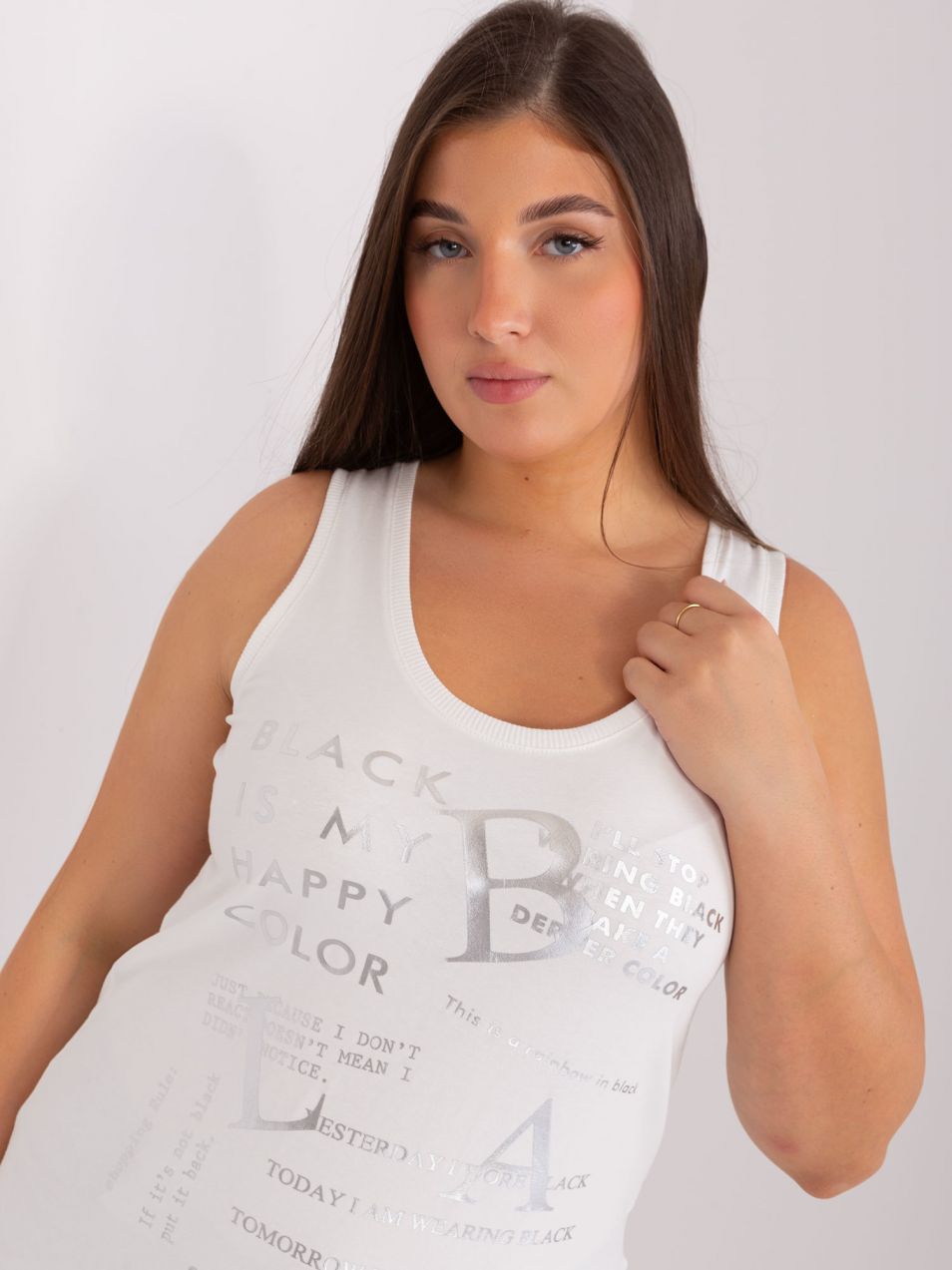 Top Ecru plus sizes with round neckline