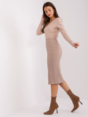 Dark beige knitted ribbed skirt