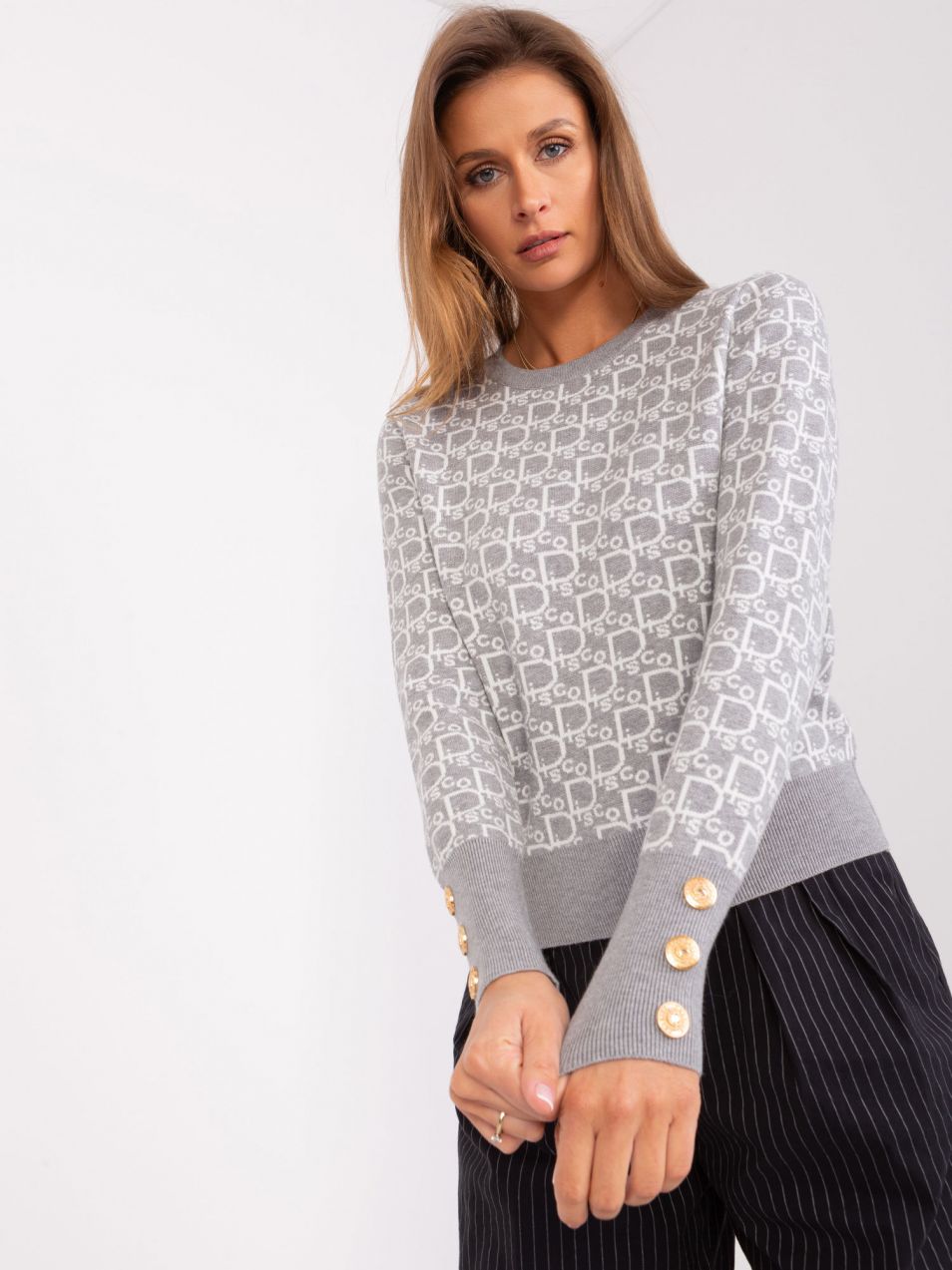 Off-white classic sweater with viscose