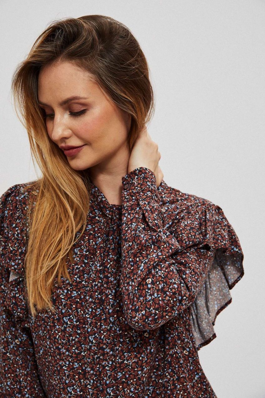 Shirt with tied neckline and ruffles