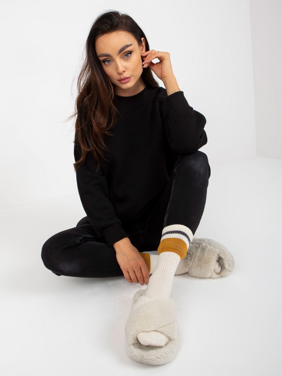 Black hoodie with round neckline by Remy