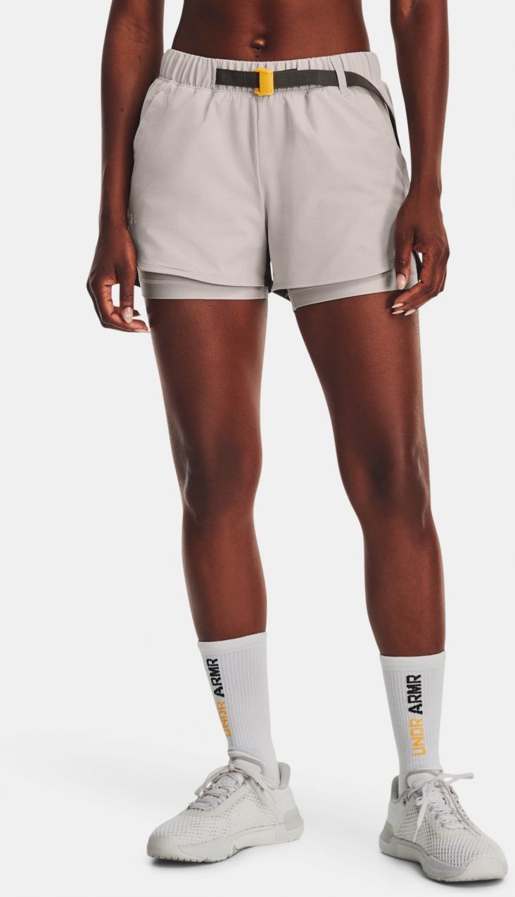 Svetlosivé dámske športové kraťasy Under Armour Terrain