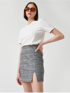 Kotonová mini sukňa s rozparkom