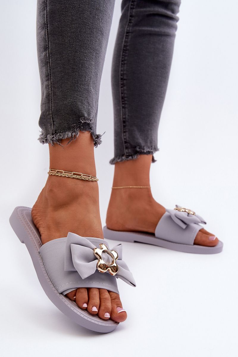 Lavender women's slippers with Arsicada bow
