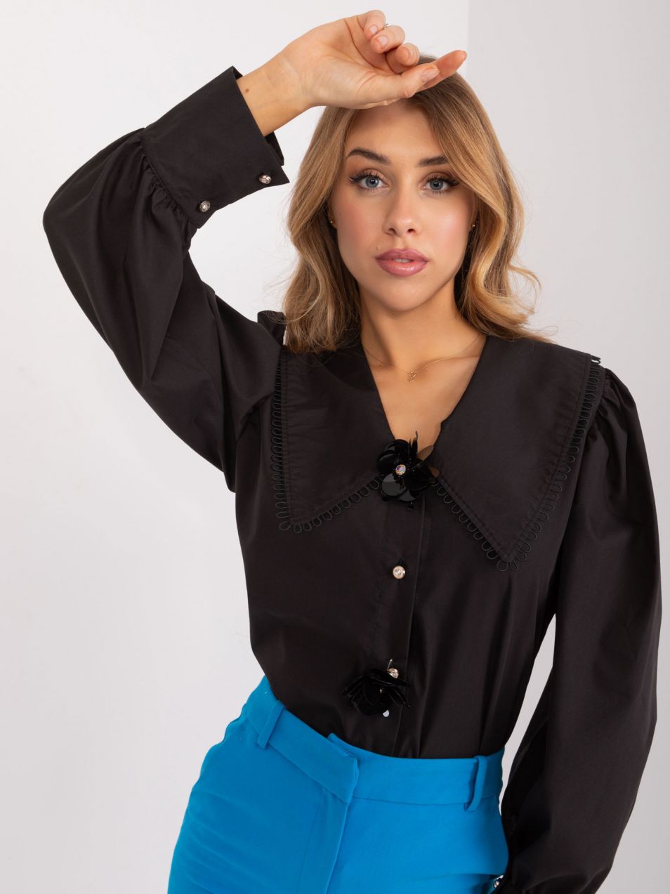 Black classic shirt with decorative collar