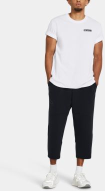 Čierne športové nohavice Under Armour Unstoppable Flc Baggy Crop