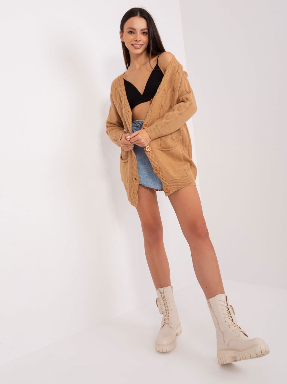 Camel cardigan with pockets