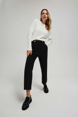 Trousers with fold