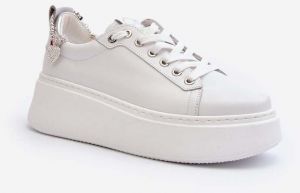 Women's leather sneakers with CheBello White bracelet