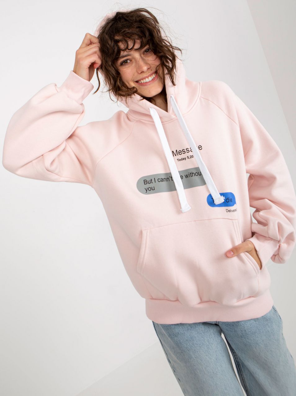 Light pink sweatshirt with oversize print