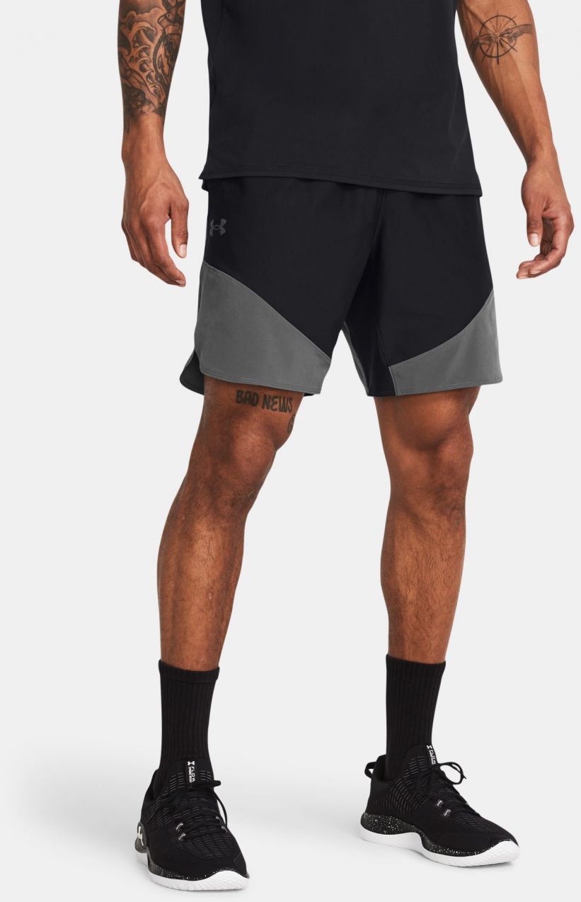 Čierne športové kraťasy Under Armour UA Peak Woven Hybrid Short