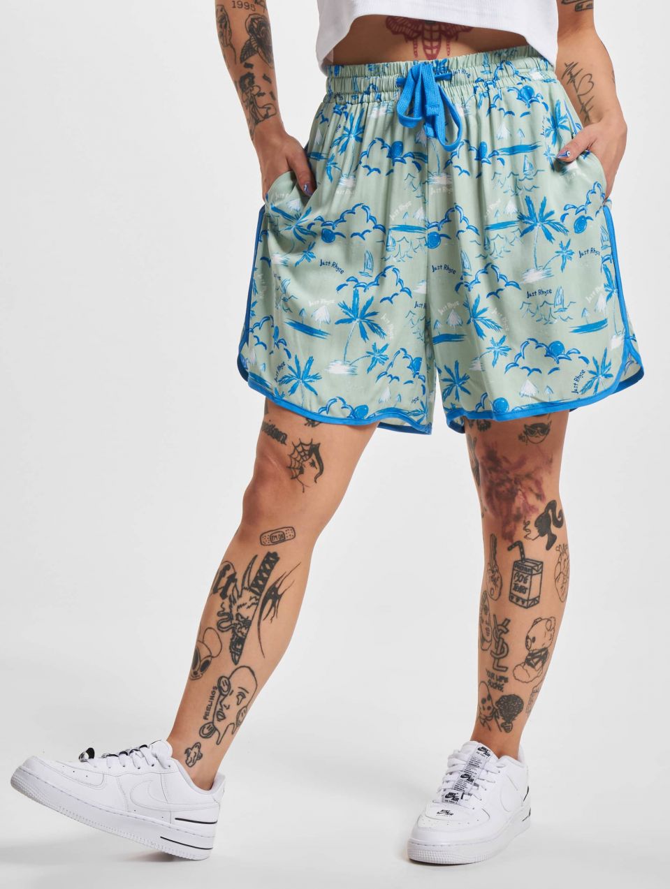 Women's Waikiki Patterned/Green Shorts
