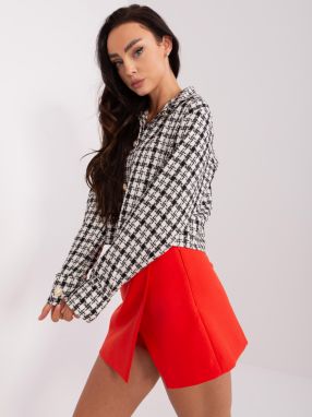 Black and white short plaid shirt
