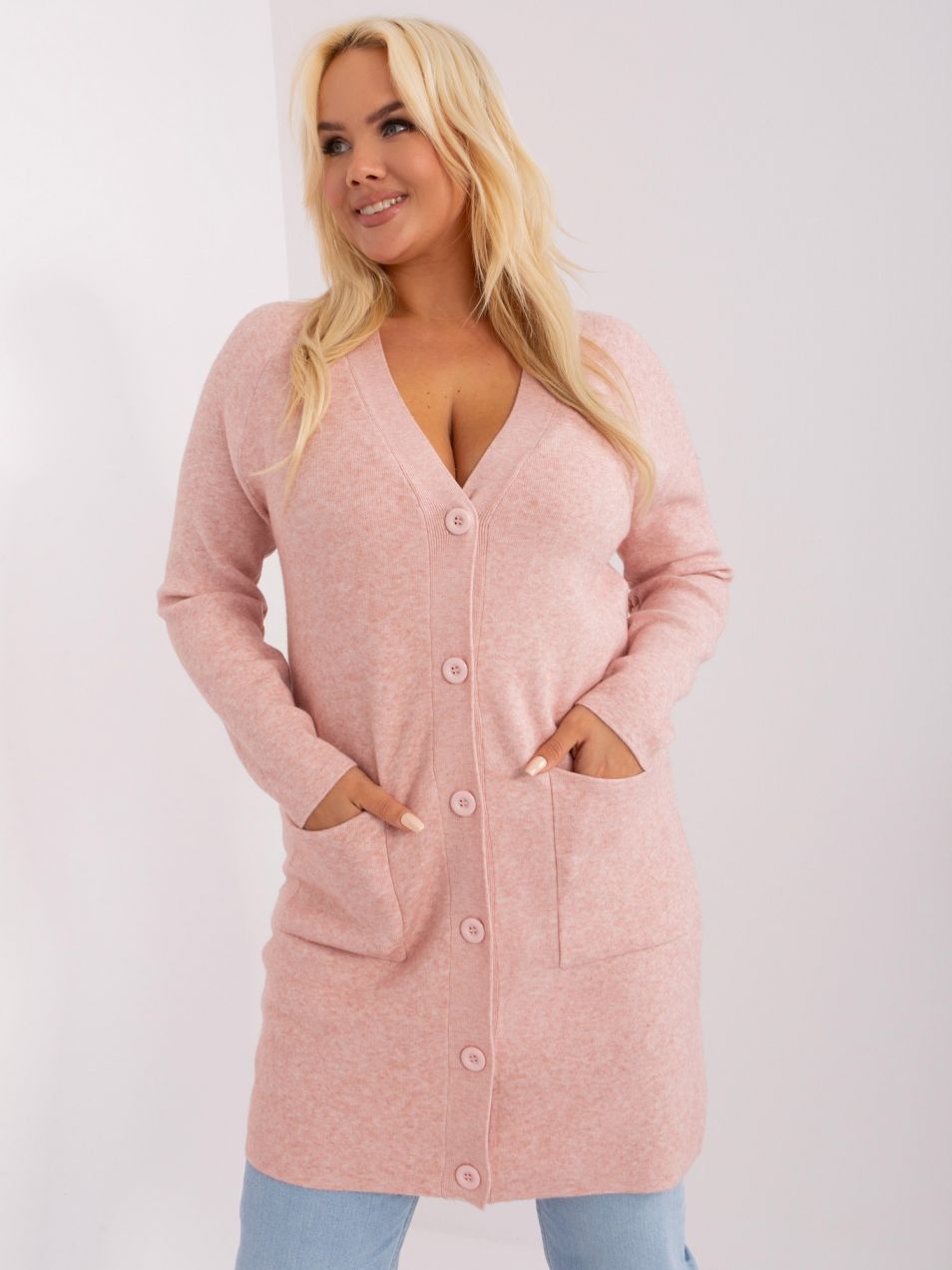 Light pink plus-size knitted sweater