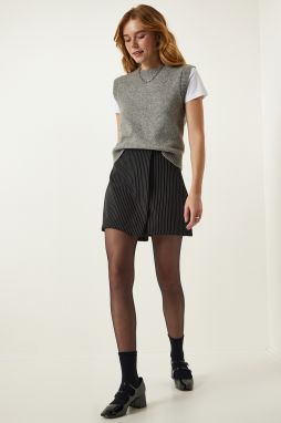Happiness İstanbul Women's Black Striped Woven Shorts Skirt