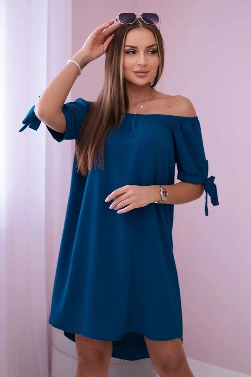 Navy sleeve-bound dresses