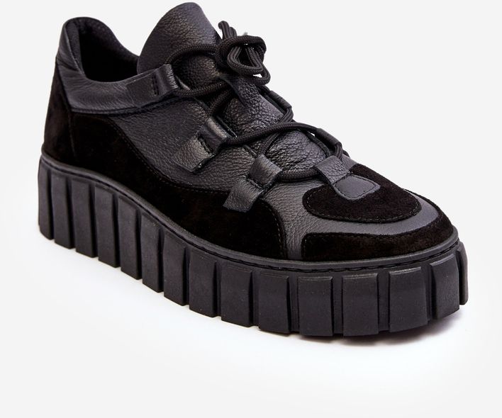 Women's leather sports shoes on the Zazoo Black platform