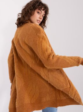 Women's camel cardigan with pockets
