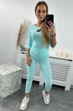 Ribbed blouse + mint leggings