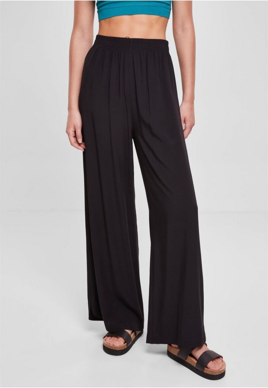 Women's wide viscose trousers in black color