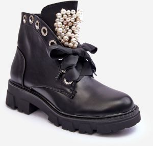 Leather trimmed low heeled boots, black Binga