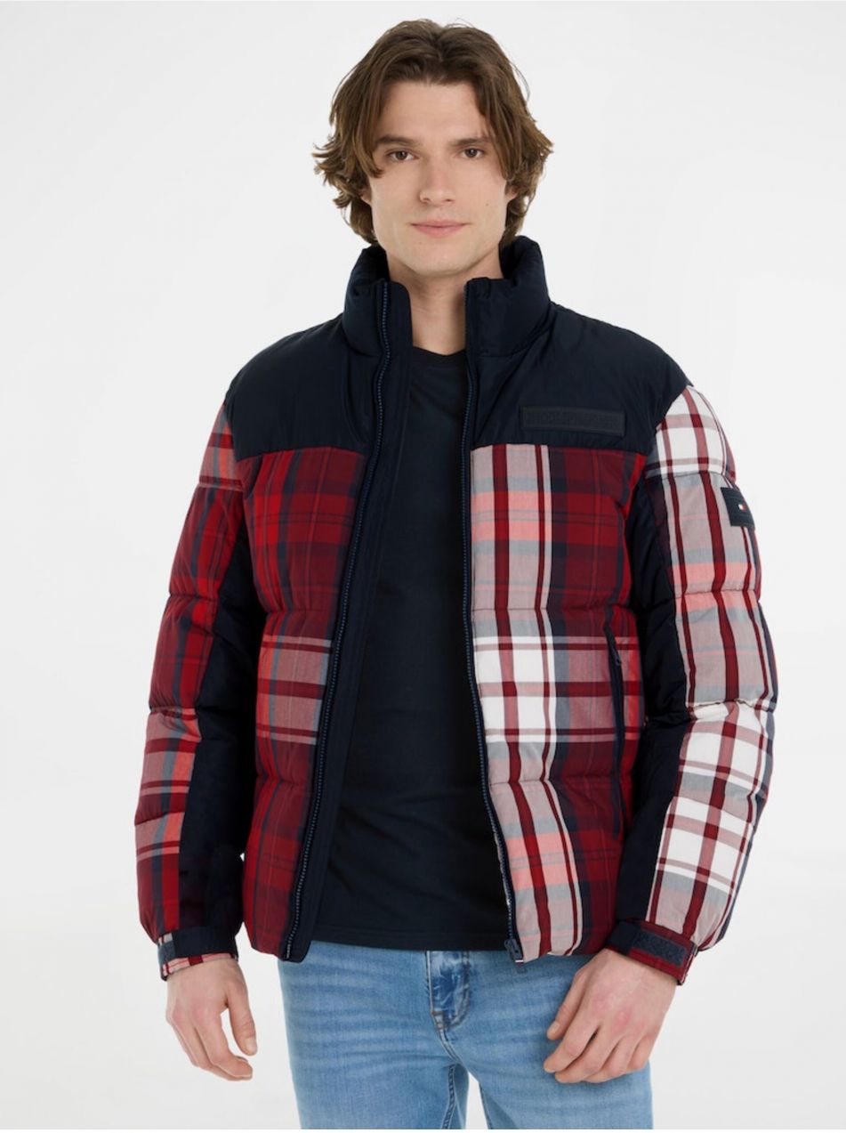 Červeno-modrá pánska zimná prešívaná bunda Tommy Hilfiger New York Check Puffer Jacket