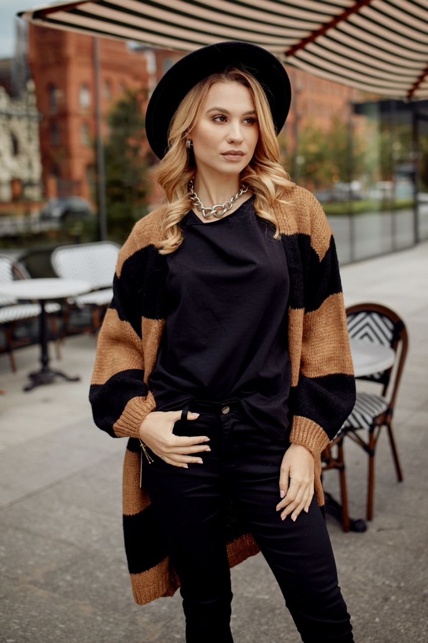 Women's T-shirt made of smooth cotton in black
