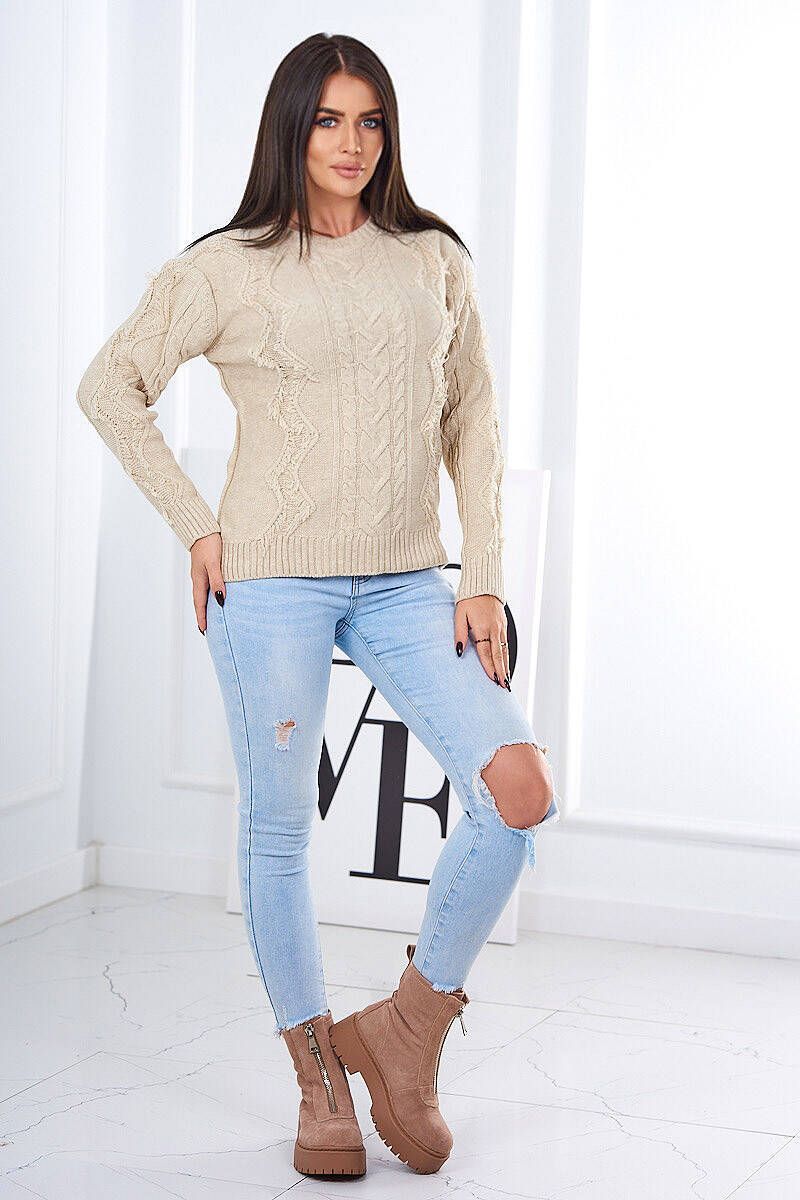 Sweater with beige braid weave