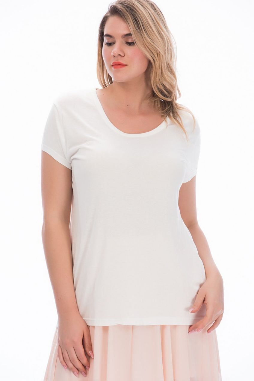 Dámska plus size blúzka Şans z bavlnenej látky s okrúhlym výstrihom, základná blúzka v béžovej farbe