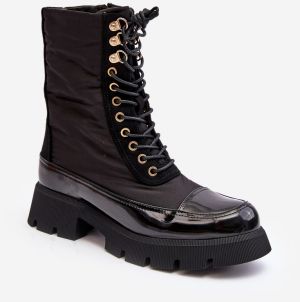 Insulated work boots with flat heels, black Saranema