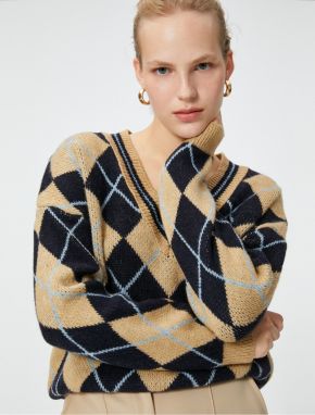 Koton Oversize Diamond Pattern Pletený sveter s výstrihom do V