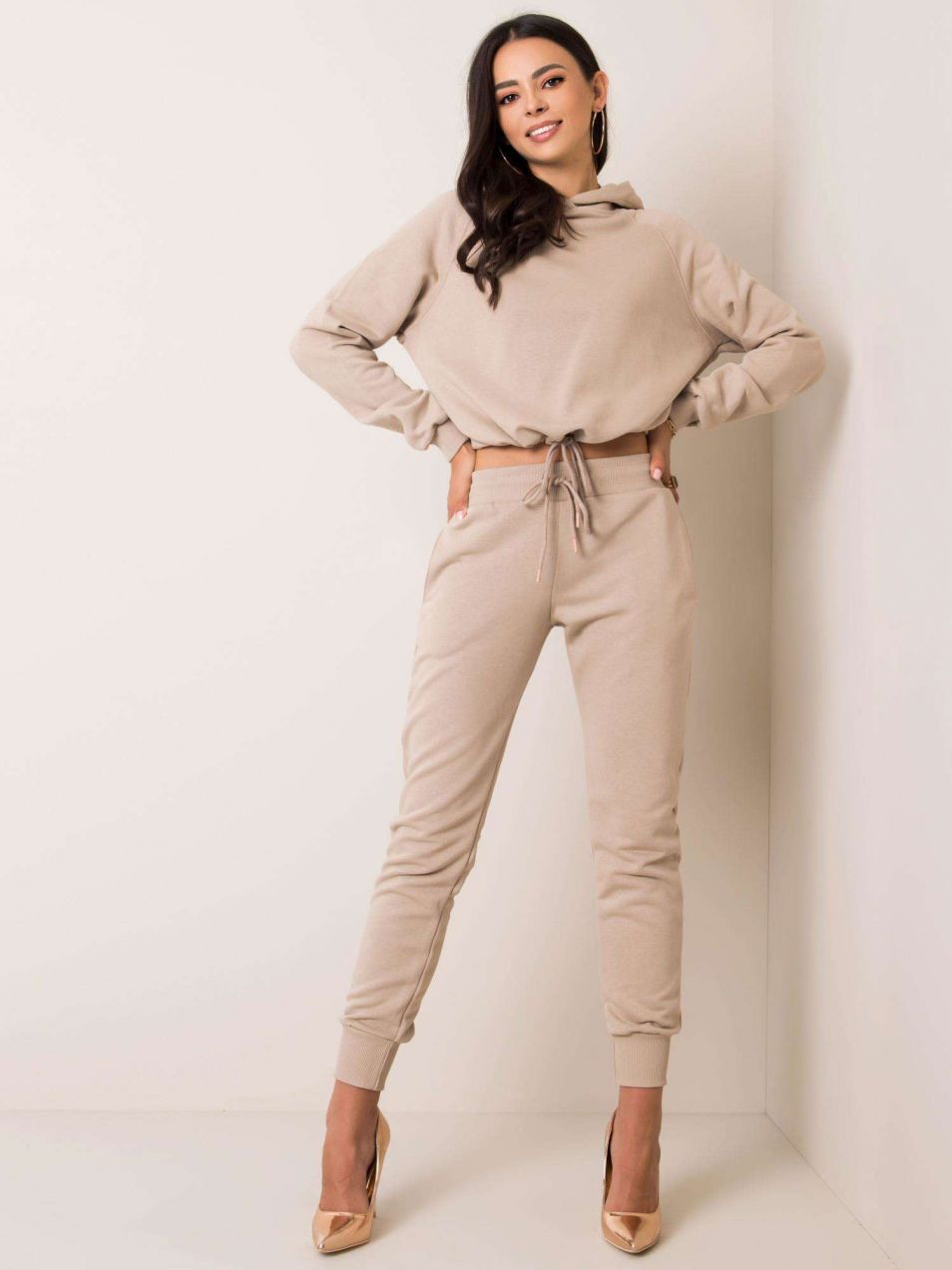 Dámska tepláková súprava Fashionhunters Beige