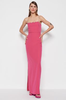 Trendyol večerné šaty vo večerných šatách Fuchsia podšité tkané lesklé kamene