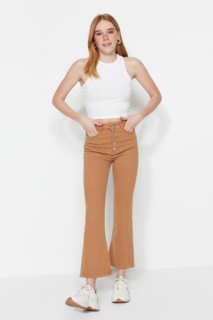 Trendyol Camel vysokopásové crop flare džínsy s gombíkmi vpredu