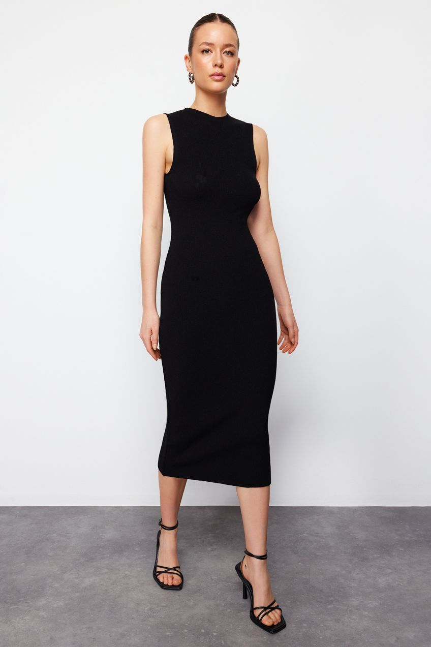 Trendyol Black Midi Knitwear Back Detailed Premium Yarn / Special Yarn Knitwear Dress