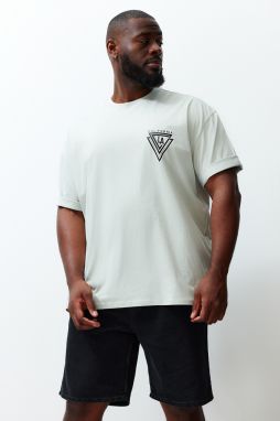 Trendyol Plus Size Gray Oversize/Wide Cut Comfortable Printed 100% Cotton T-Shirt