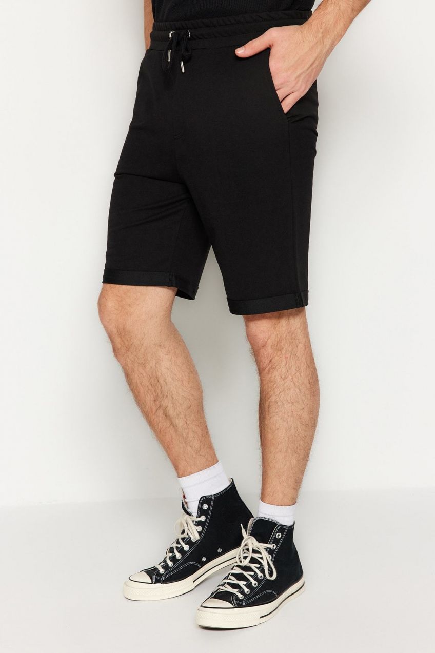 Trendyol čierne pravidelné/regular fit stredná veľkosť elastický pás šnurované dvojité manžetové šortky