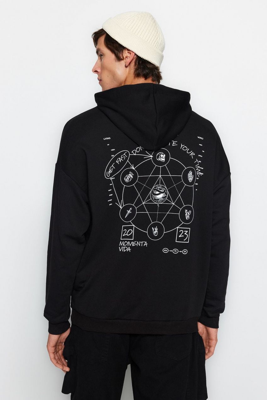 Trendyol čierna pánska oversize/široká mikina. Mystický potlač vpredu/vzadu, hrubá bavlnená mikina.