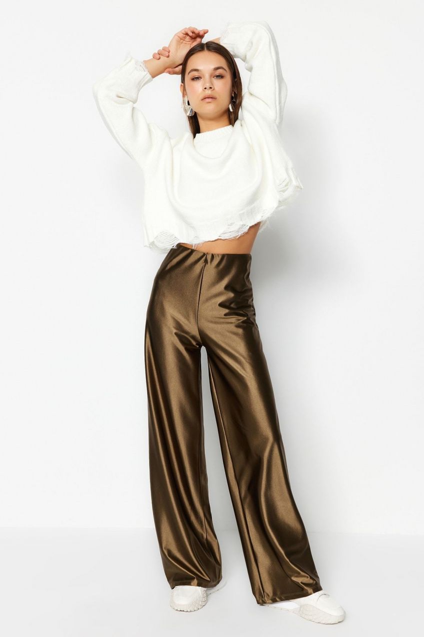 Pletené nohavice Trendyol Khaki Premium Satin Wideleg/široké nohavice