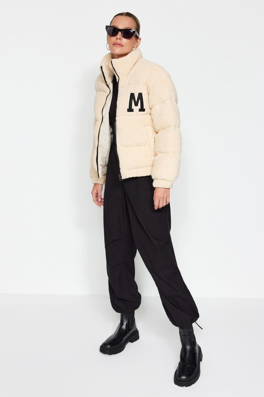 Trendyol oversized ecru plyšový kabát