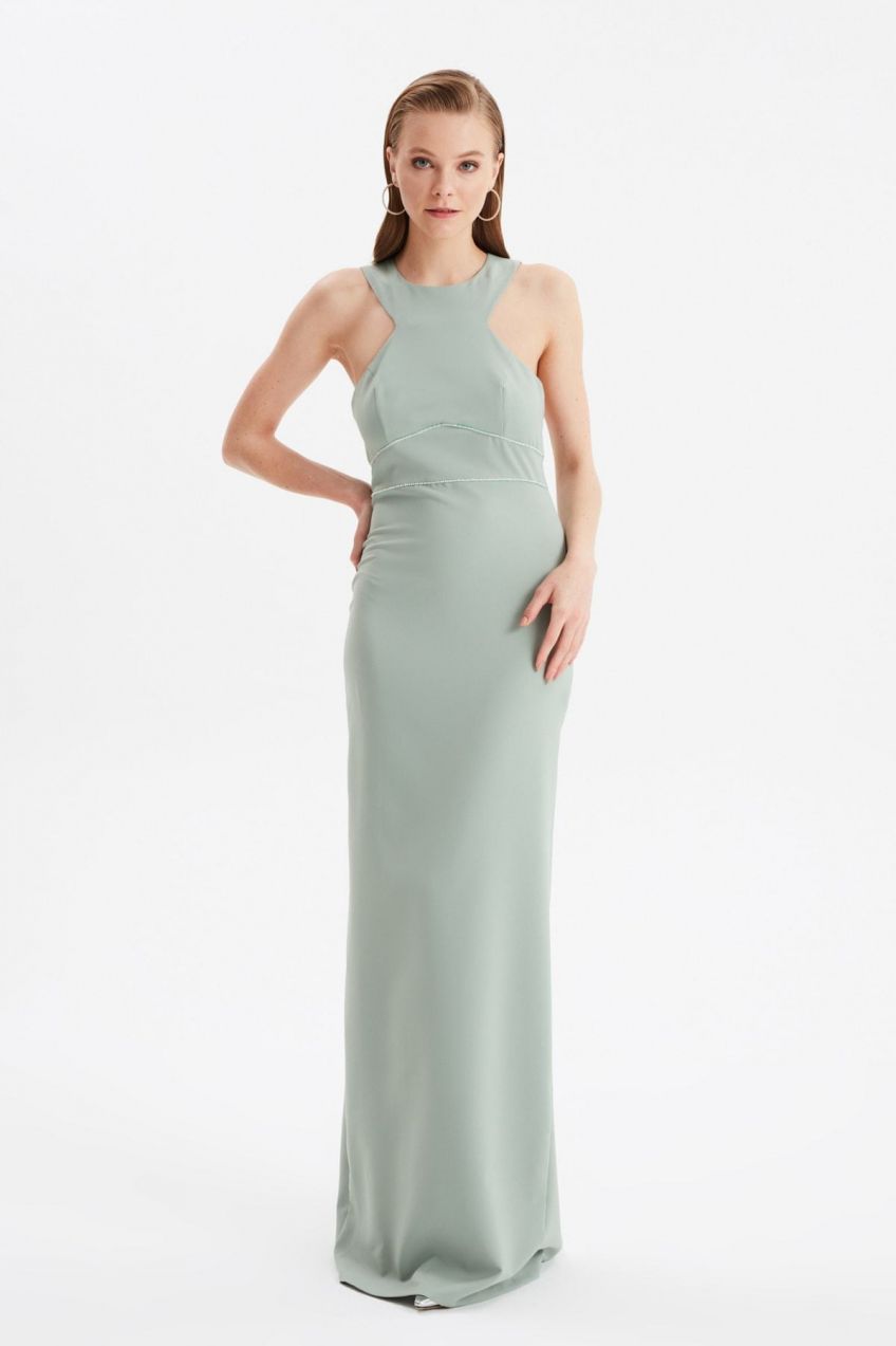Trendyol Mint Back detailné večerné šaty