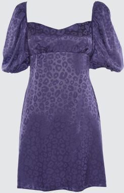 Trendyol Lilac Back detailné žakárové saténové šaty