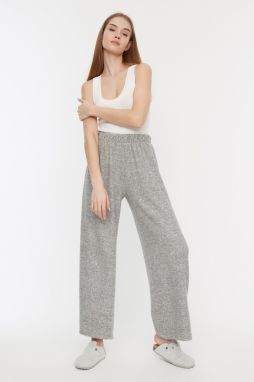 Trendyol Gray mäkké pletené nohavice