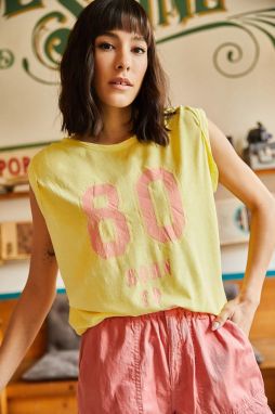Olalook Women's Yellow 80 Printed Flamed Knitted T-Shirt