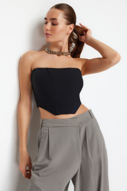 Trendyol čierny crop podšitý tkaný korzet s detailmi bustier.