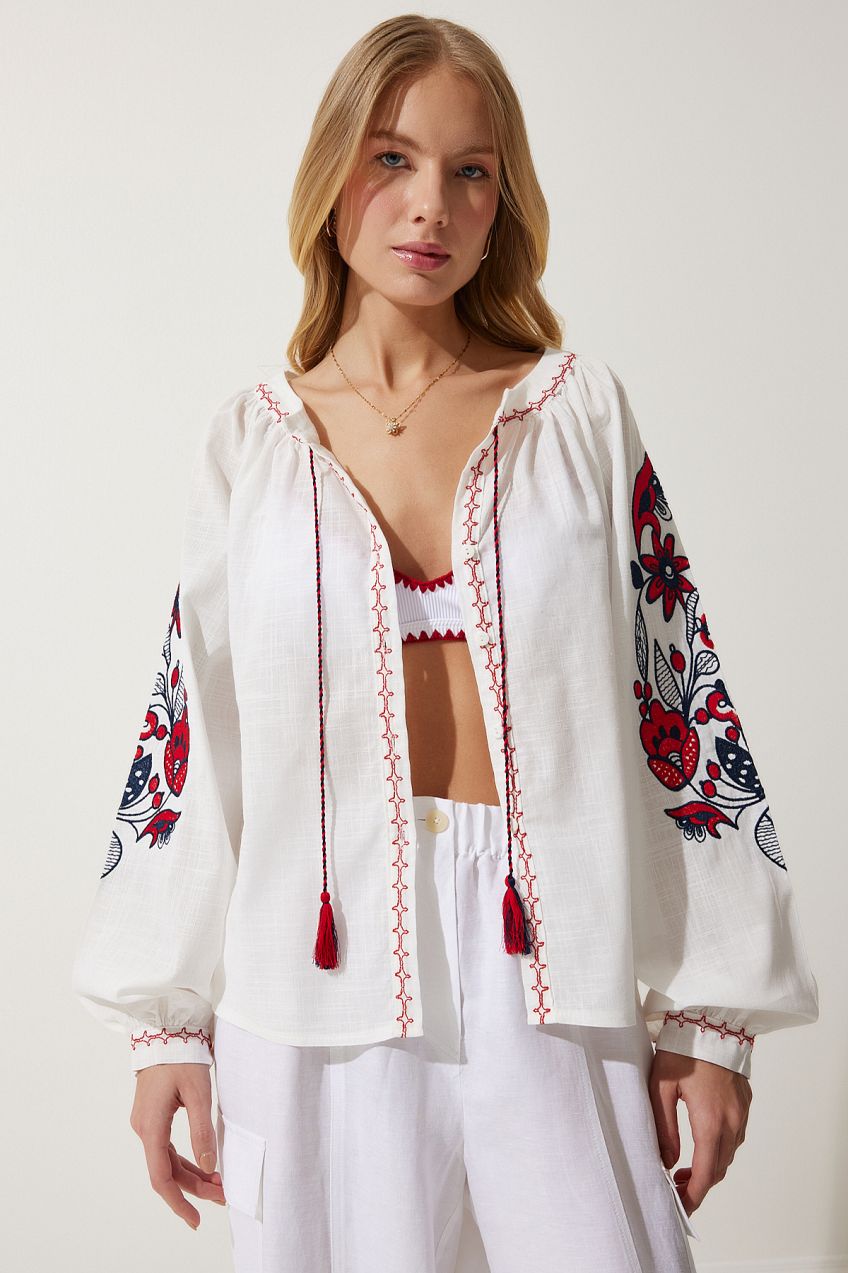 Happiness İstanbul Women's White Embroidered Buttoned Linen Blouse