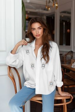 Trendyol Ecru košeľa s výšivkou očí, oversized a širokým strihom