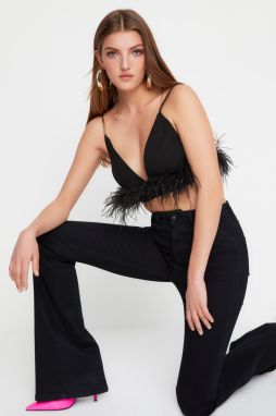 Trendyol X Sagaza Studio čierny bustier so strapcami