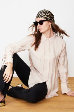 Trendyol Kamenná Košeľa s Plisovanými Rukávmi a Detailmi na Šnurovanie