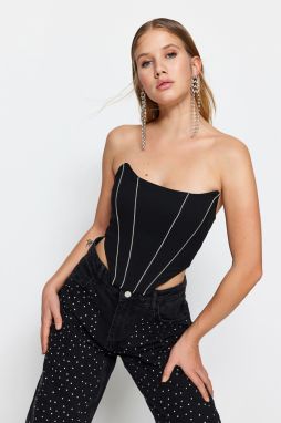Trendyol čierny lesklý bustier bez ramienok s kamienkami
